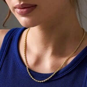Classic 18k Gold Plated Twisted Rope Chain Necklace for Women.
